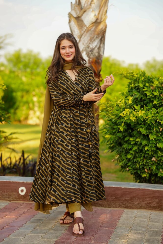 Danica Masterd Green Coloured Suit