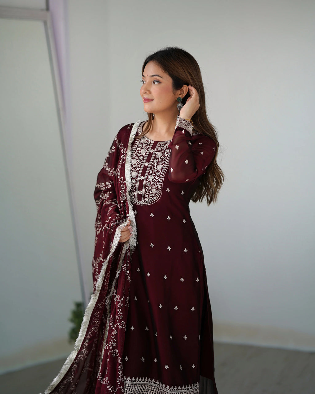 MAROON COLOR PREMIUM QUALITY SUIT SET DT -273