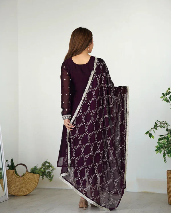 Liksha's Premium Quality Suit Set