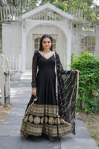Sandhiya Black Premium Quality Anarkali Suit Set